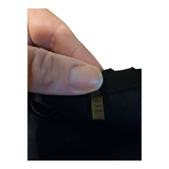 Elie Tahari Size 4 Black Mini Skirt - Picture 4 of 7